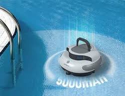 Aufstellbarer, kabelloser Poolroboter